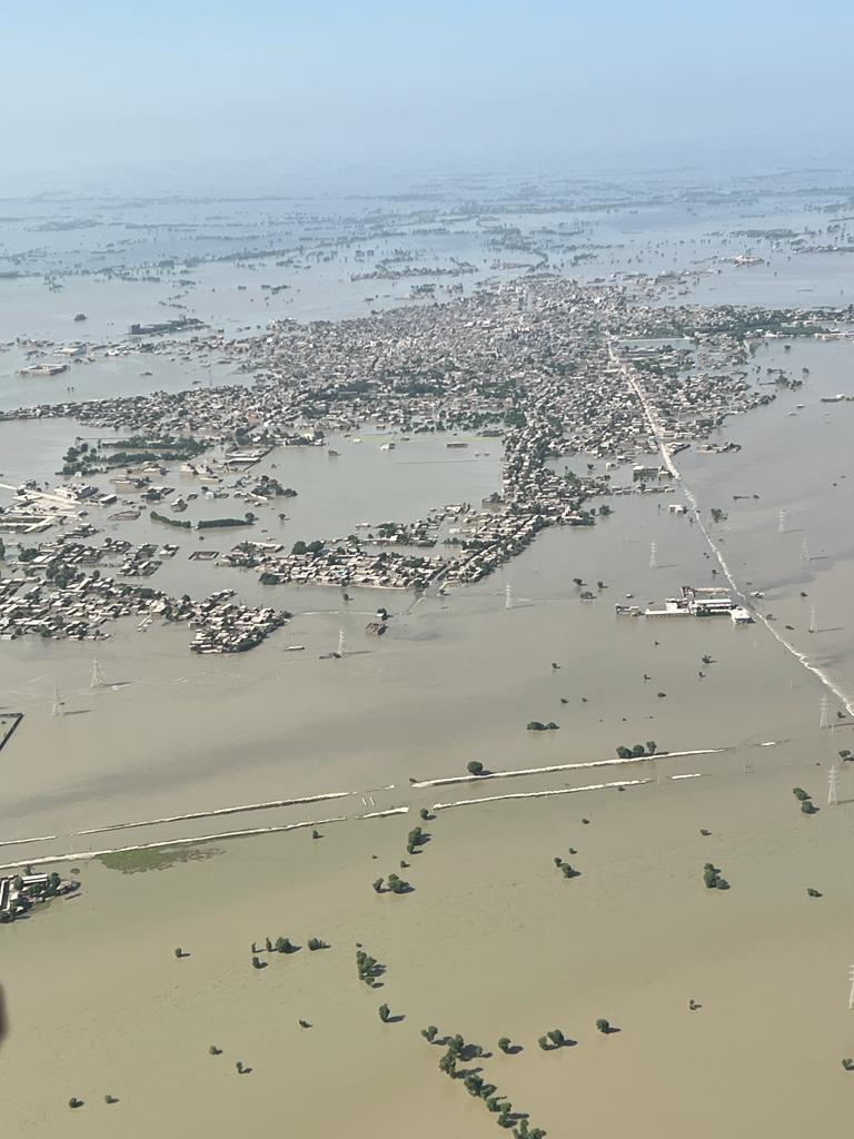 Aerial-view-of-Floods-in-Pakistan-2022-4.jpg